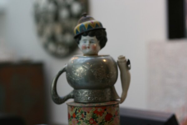 blue-tree-doll-figure