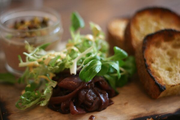 vinegar-hill-chicken-liver-mousse-with-vinegar-onions