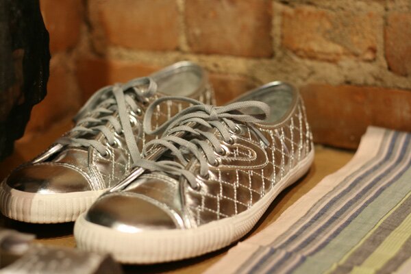cloth-sneakers