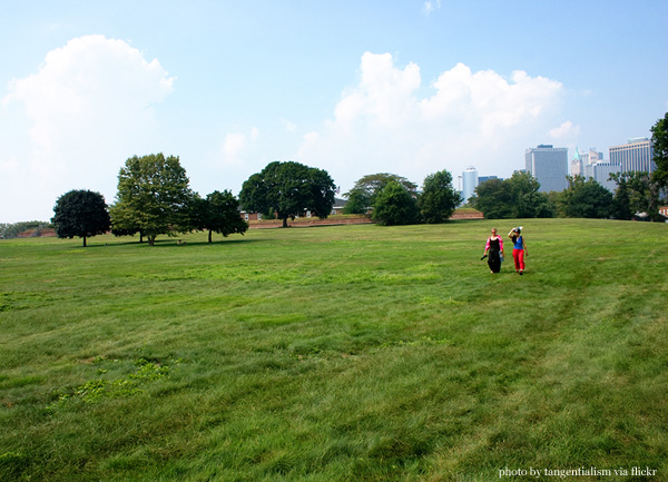 governors-island-meadow-tangentialism