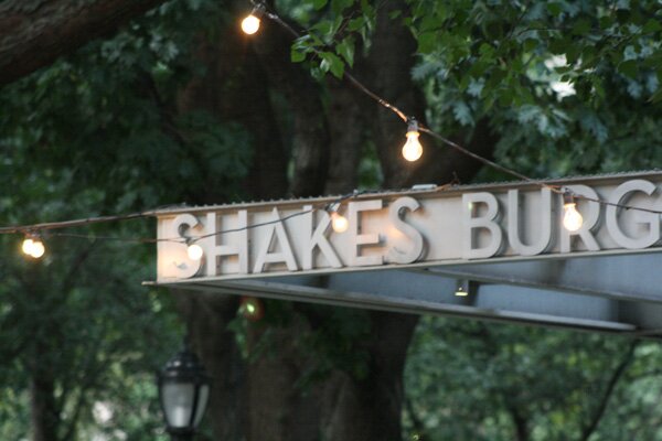 shackburger-sign