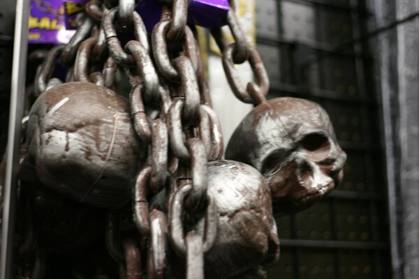 abracadabra metal skulls