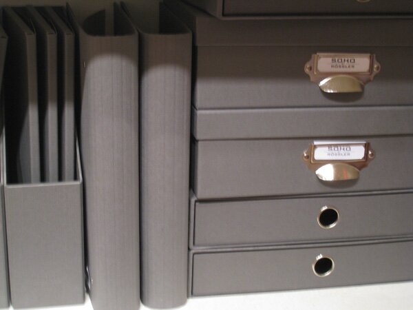 kates-grey-boxes
