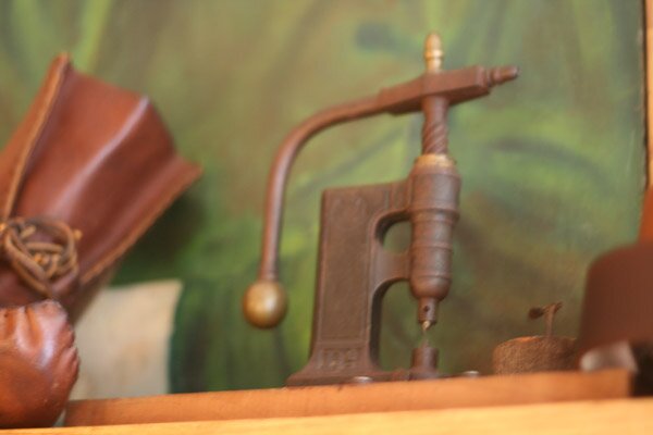 leather shop machine